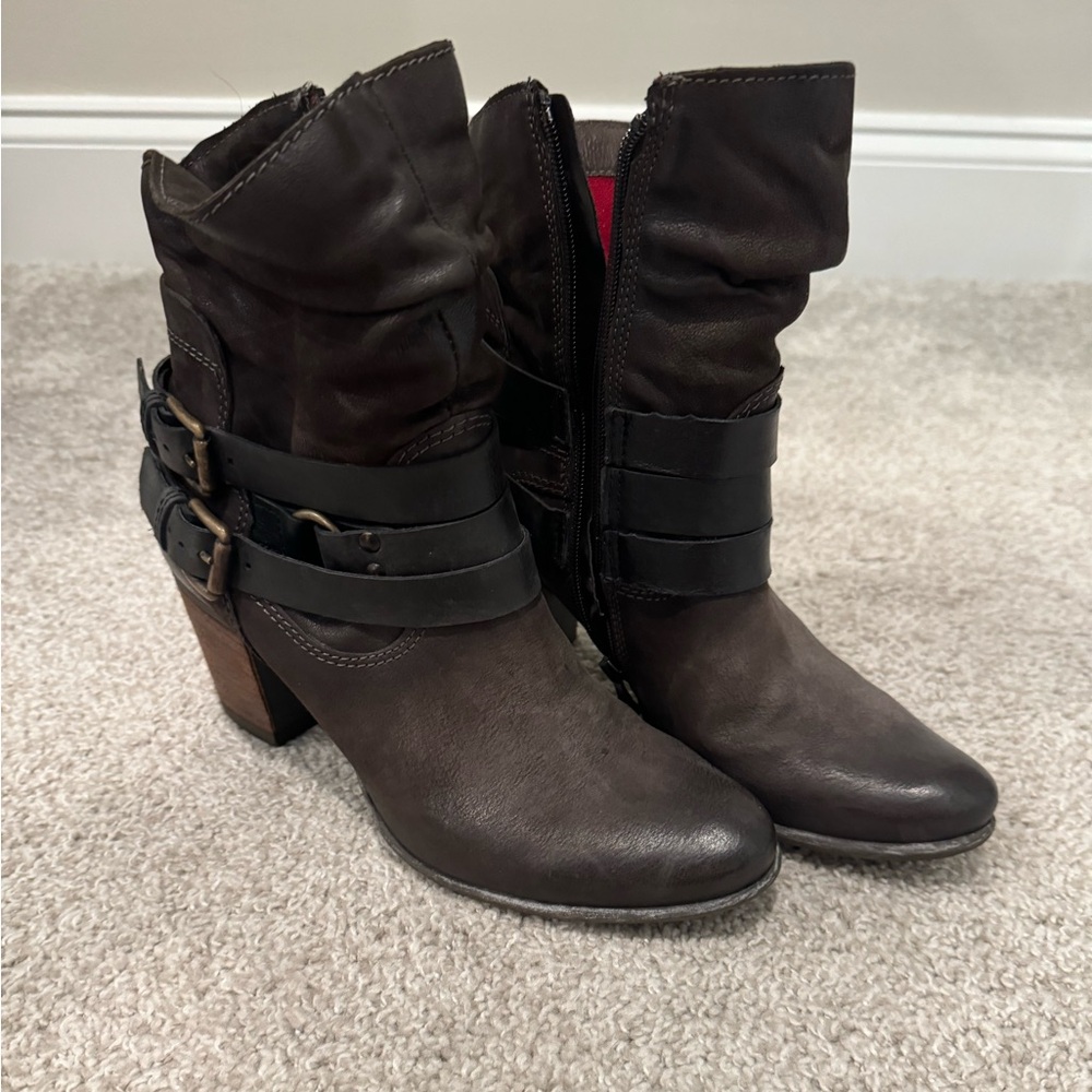 Fall boots!!! Most comfy I have ever owned.